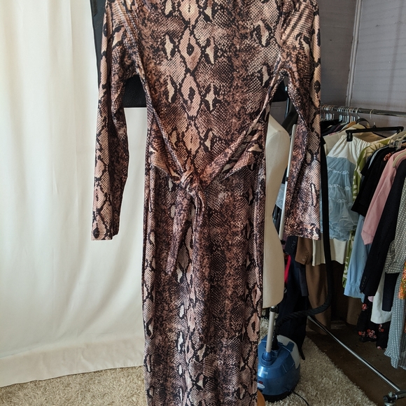 Snakeskin Bodycon Mock Neck Long Sleeved Dress - Picture 4 of 8